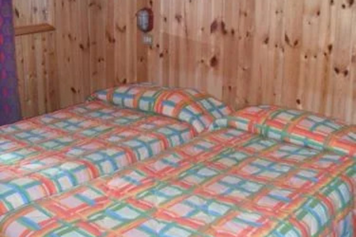 Room 4 of 15