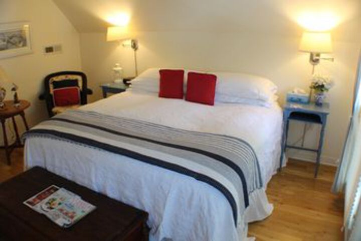 Room 54 of 76