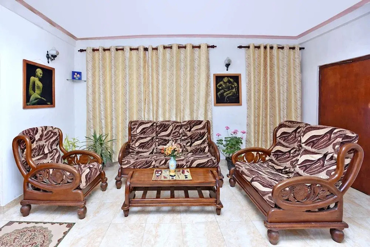 Room 4 of 15