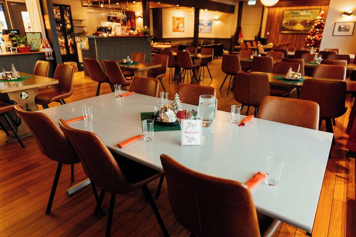 Dining 151 of 199