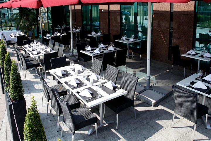 Terrace/Patio 72 of 76