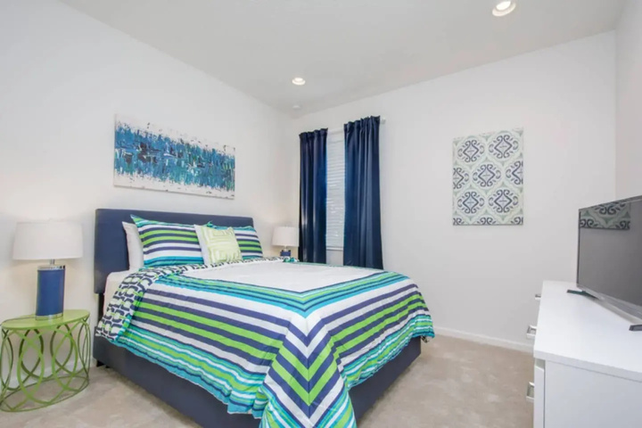 Room 5 of 20