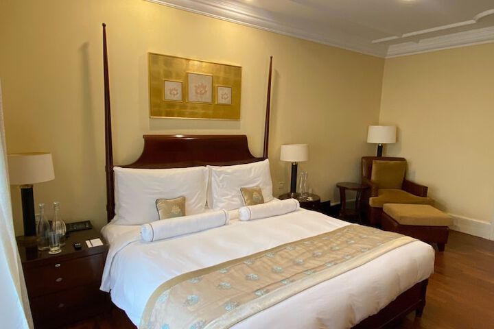 Room 40 of 159