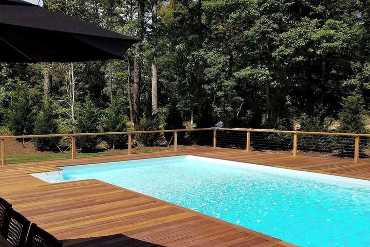 Pool 19 of 25