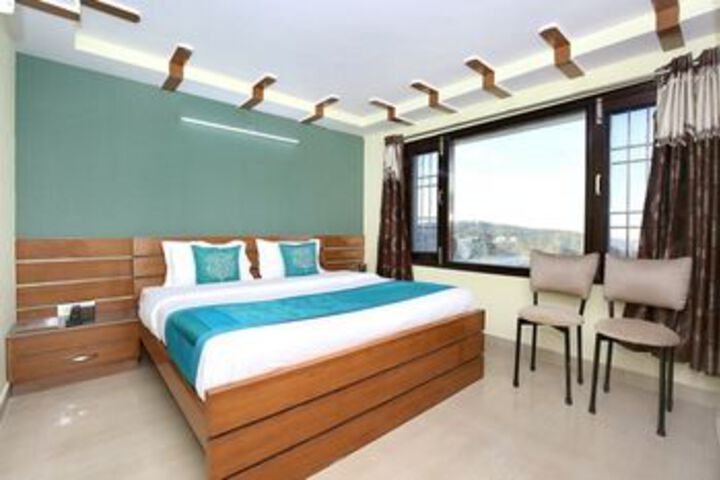 OYO Home 10979 3BHK Hill View Kaithu Shimla