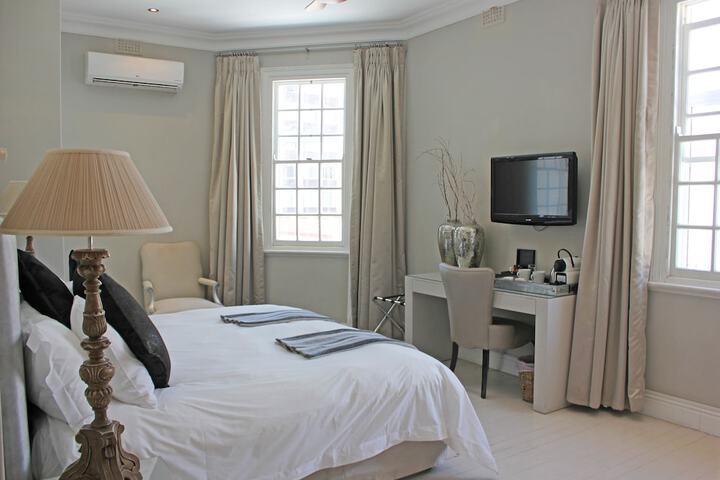 Room 15 of 55