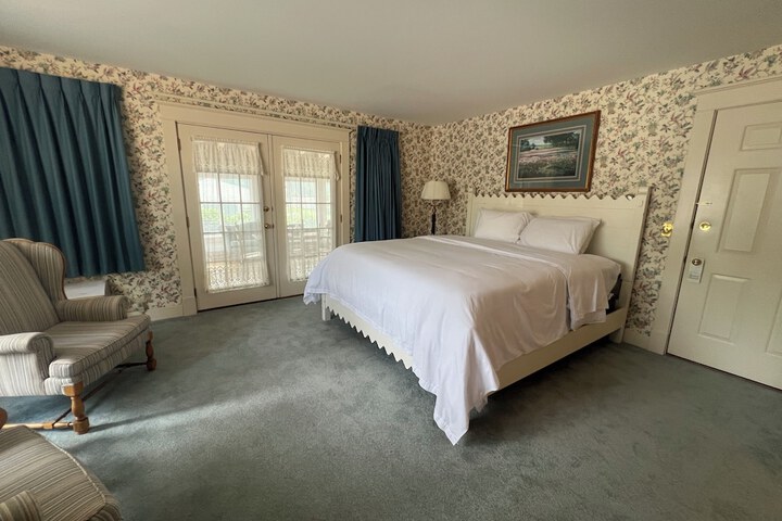 Room 42 of 84