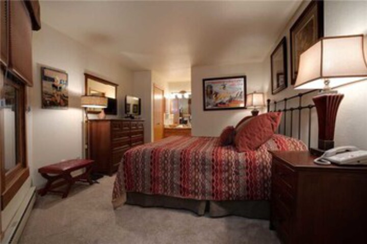 Room 7 of 23