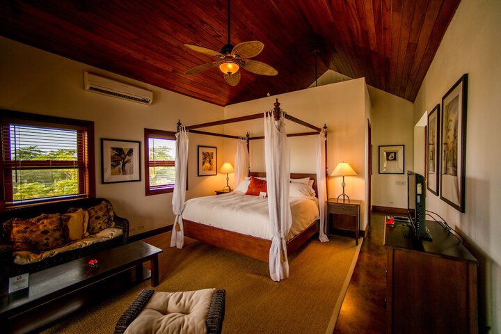 Room 4 of 79