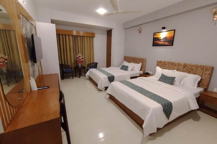 Room 28 of 73