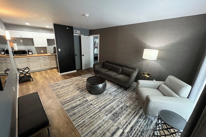 Room 40 of 66