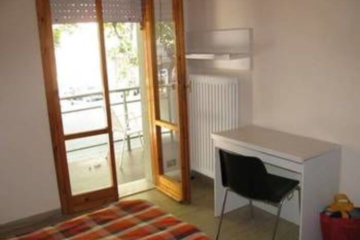 Room 14 of 18