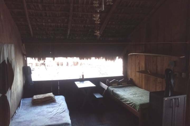 Room 10 of 43
