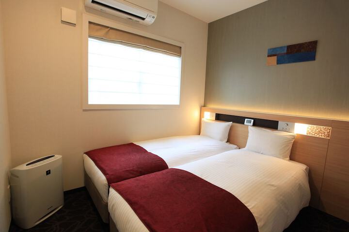 Room 16 of 68