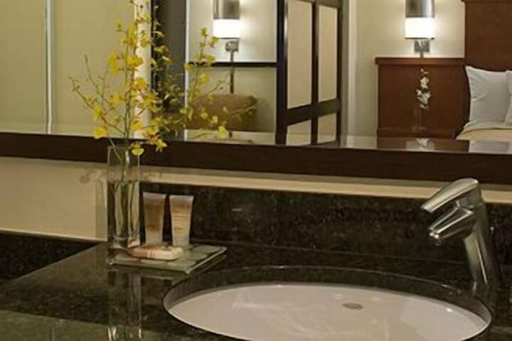 Bathroom sink