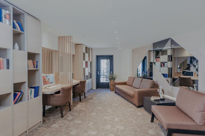 Hotel Interior 122 of 164