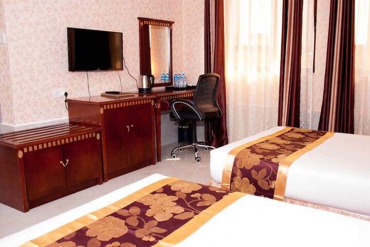 Room 49 of 66