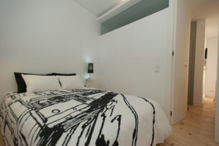 Room 27 of 118