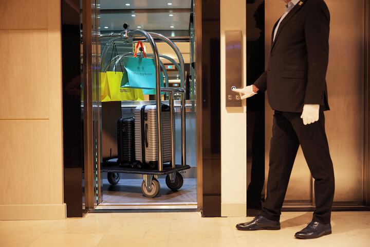 Concierge desk