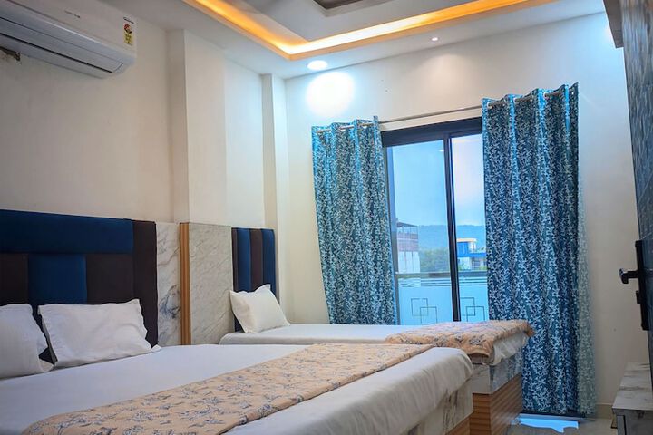 Room 16 of 27