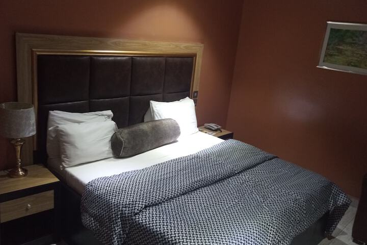 Room 12 of 31