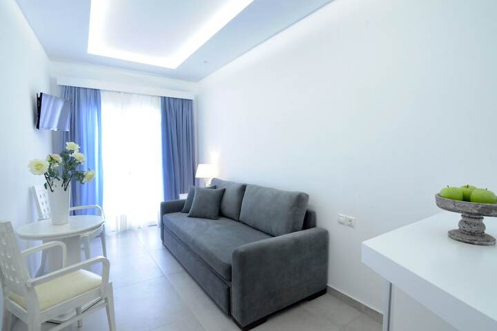 Room 2 of 42