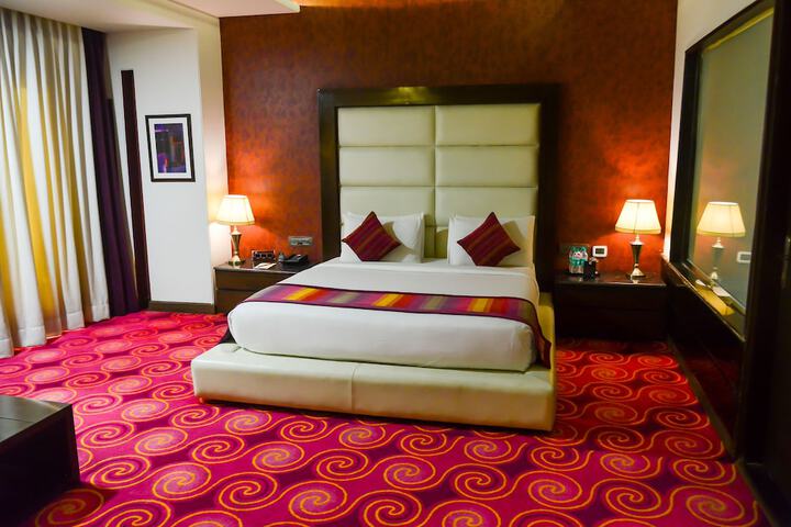 Room 8 of 39