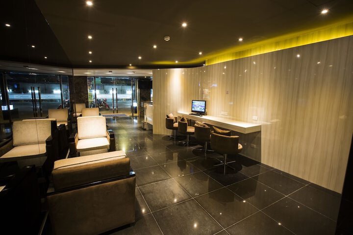 Guest Lobby