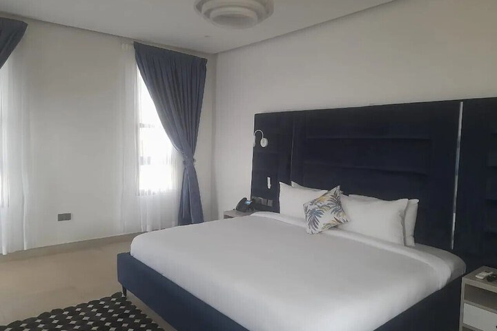 Room 18 of 67