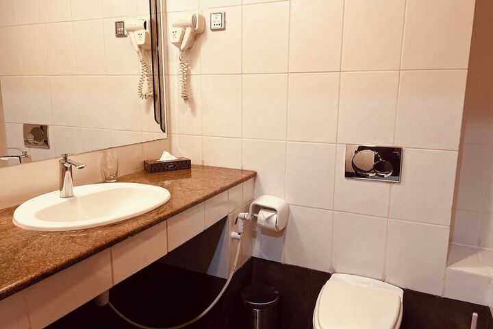 Room 63 of 116