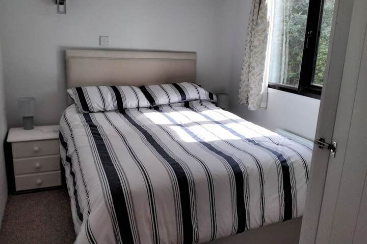 Room 6 of 27