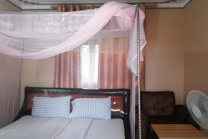 Room 16 of 45