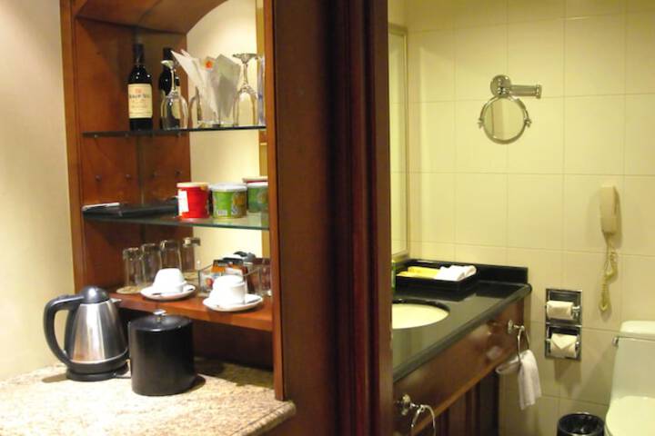 Room 7 of 62