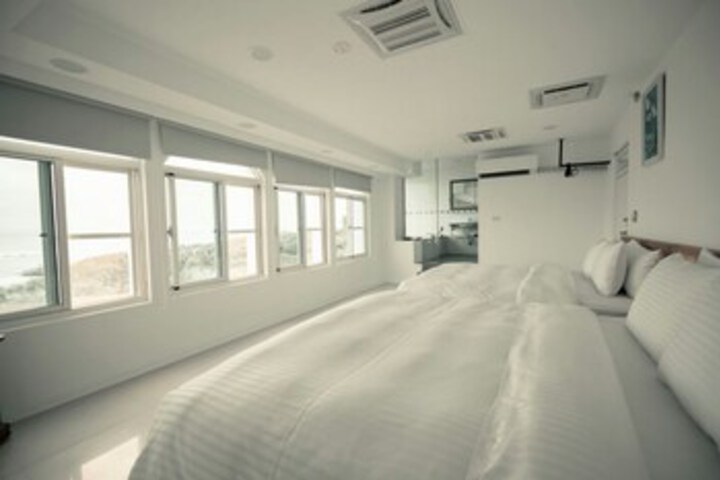 Room 46 of 87