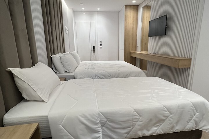 Room 20 of 191