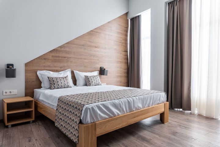 Room 10 of 54