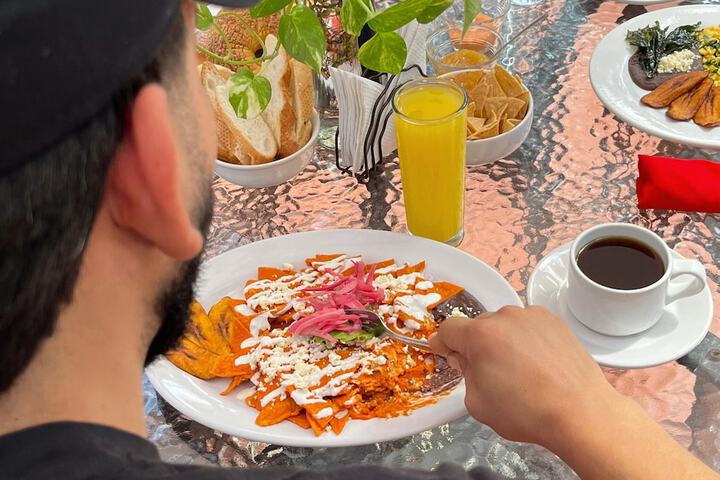 Breakfast/Coffee Service 23 of 35