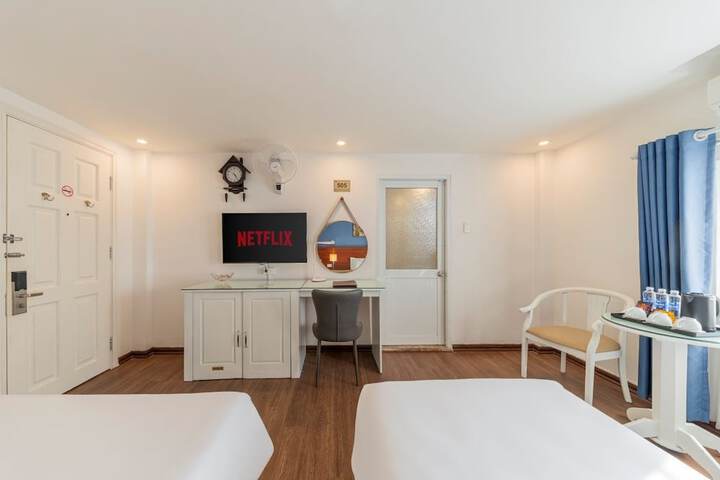 Room 18 of 50