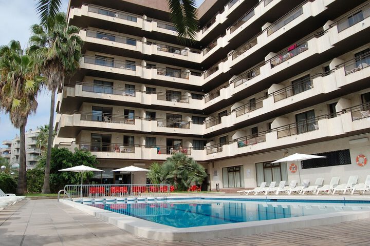 Pool Hotel