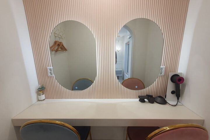 Room 6 of 55