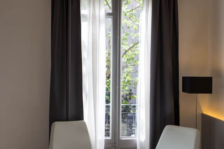 Room 12 of 61