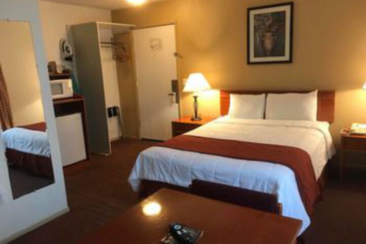 Room 17 of 50