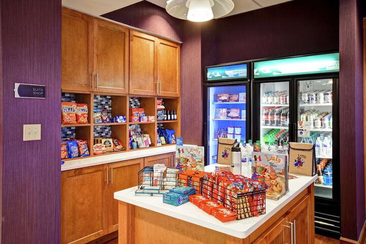 Snack bar