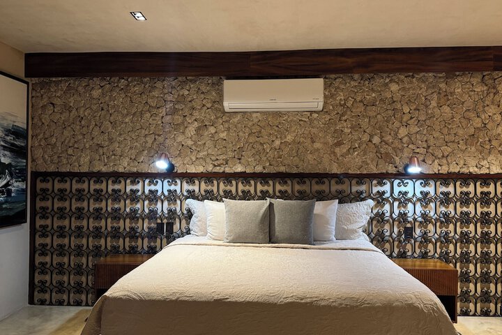 Room 36 of 160