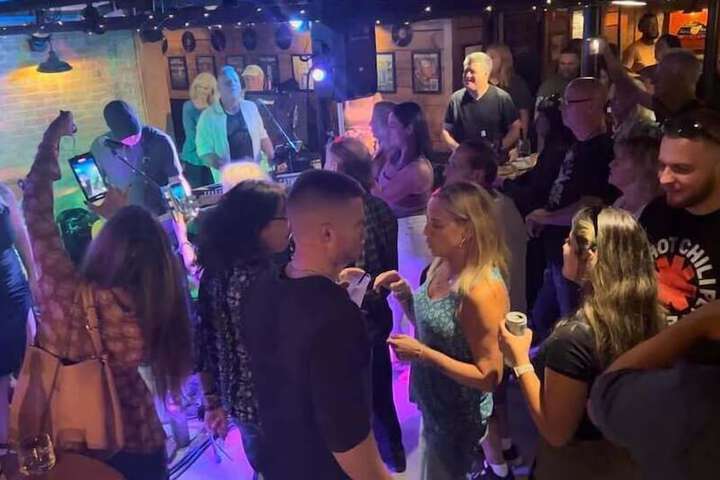 Entertainment 40 of 69