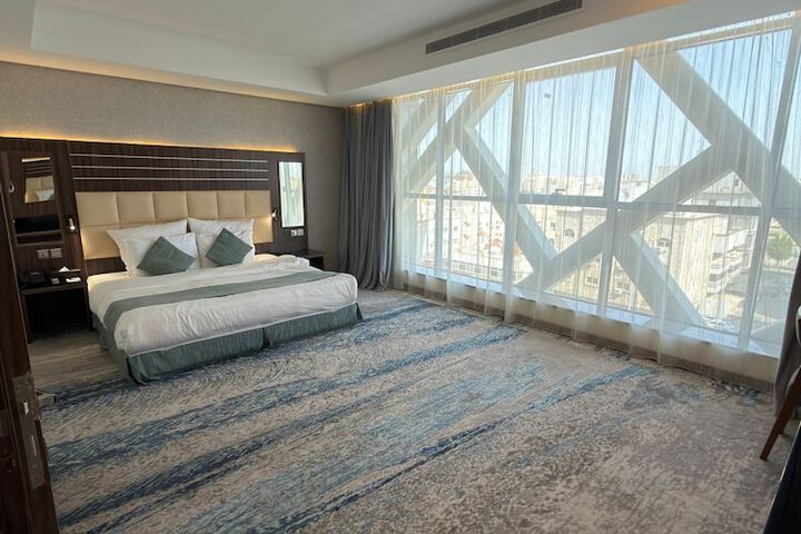 Room 25 of 59