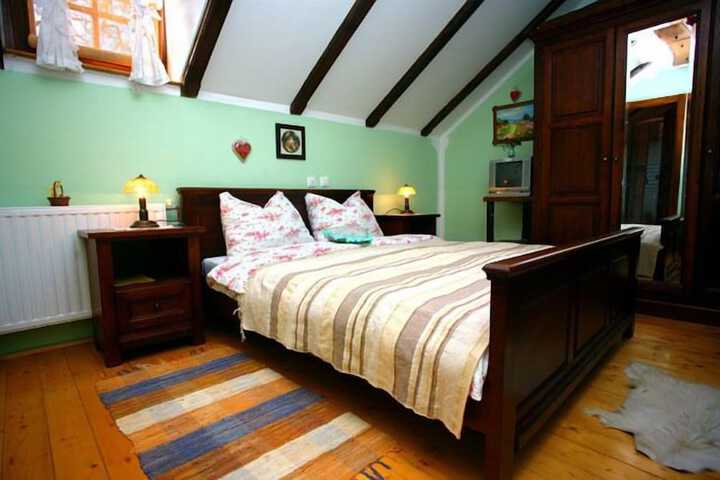 Room 10 of 54