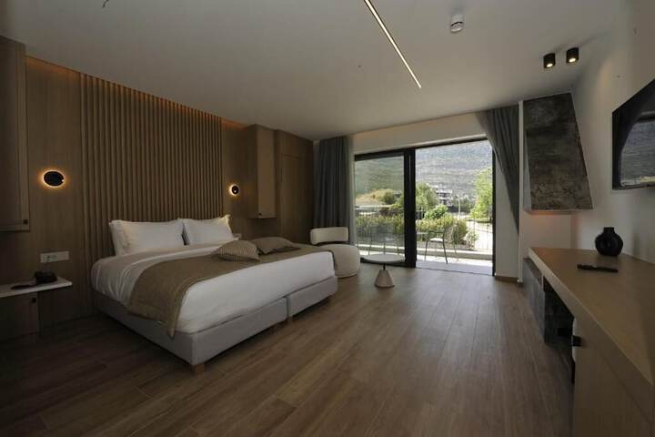 Room 9 of 50