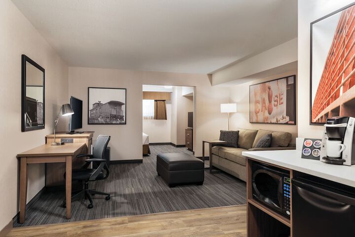 Room 7 of 44