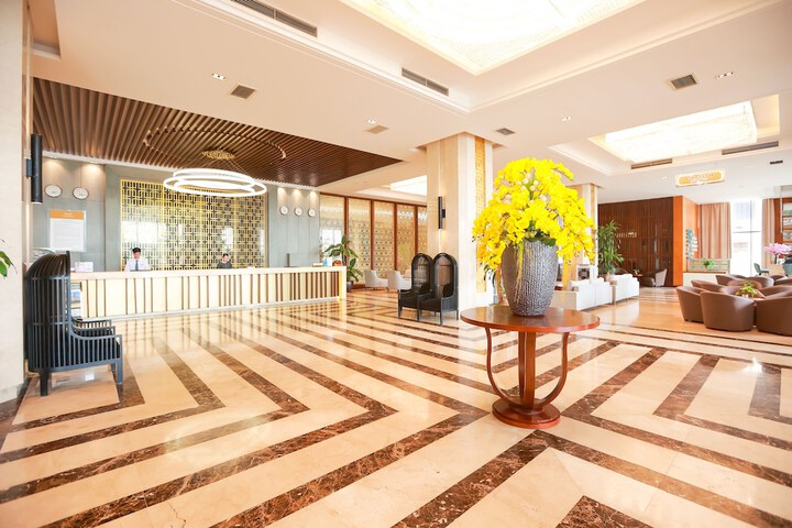 Hotel Interior 7 of 65